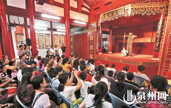 去年“六一”期间，孩子们在“古城的童年”系列活动上领略最闽南文化。