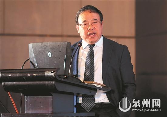 国务院发展研究中心专家赵晋平作专题演讲 （庄丽祥 摄）