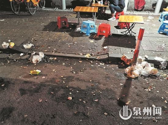 摊点周边满地垃圾 摊点周边满地垃圾