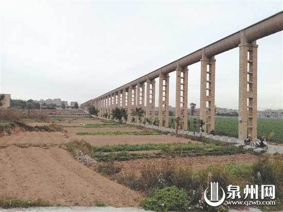 渡槽成为湖埭头村一景