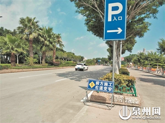 省道307线博物馆下穿半封闭施工 车辆行人注意安全