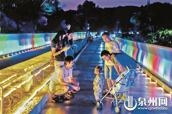 山线绿道添新景 夜景七彩更缤纷 