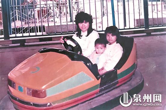 小时候的诸超军（中）