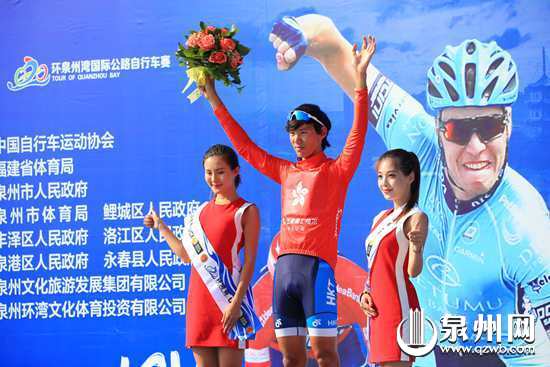  冯嘉豪获得大中华最佳。陈起拓摄