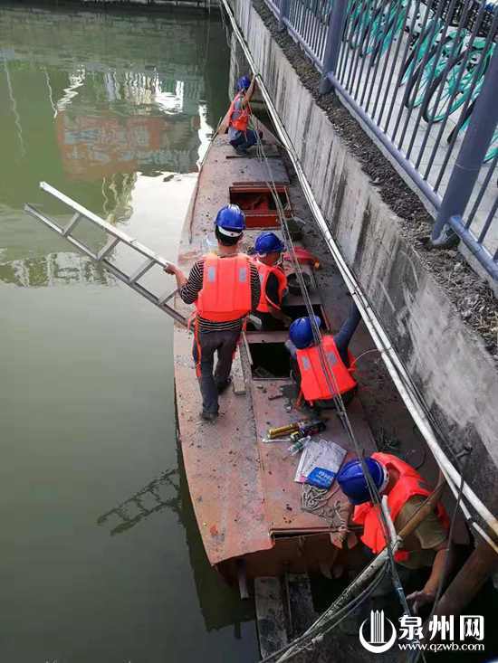泉州中心市区桥梁维修施工作业多数为水下作业。
