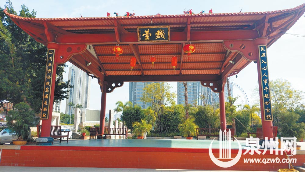 一方戏台演绎闽南戏曲百态