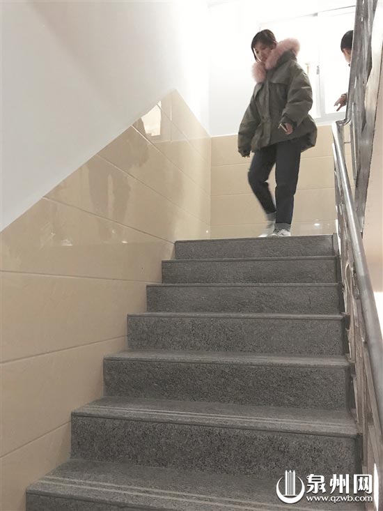 改造后的楼道整洁舒适