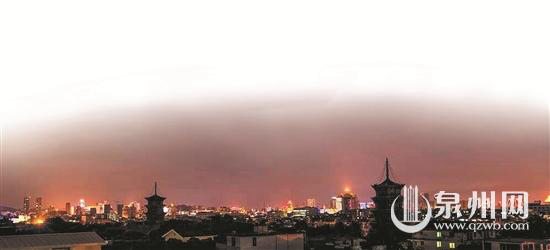 　东西塔夜景（孙紫宜 摄）