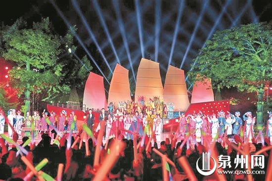 晚会现场（潘登/摄）