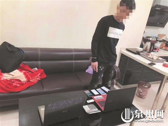 许某被警方逮捕