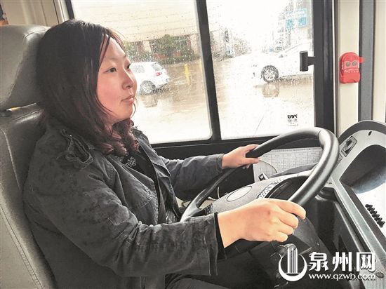 “三八”国际妇女节特别报道 60路公交上的8朵金花
