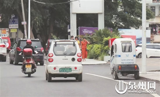 驾驶违规低速电动车隐患大 驾驶违规低速电动车隐患大