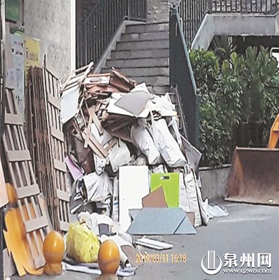 丰泽区领秀天地杂物乱堆放
