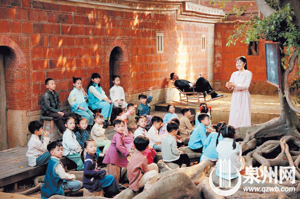 在梧林村大榕树下取景