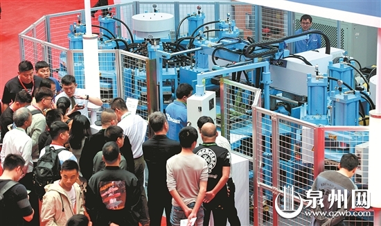 鞋（体）博会开幕 彰显“国际范”