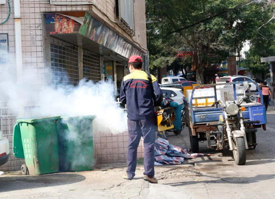 多地冒起“白烟” 丰泽区开展第一轮除“四害”消杀活动