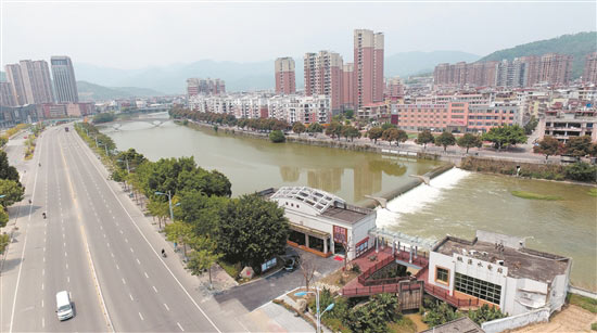 2011年开始，永春用5年的时间，投入30亿元对桃溪流域进行综合治理，探索小水电可持续发展之路。