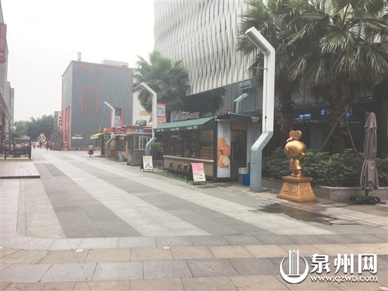 市区浦西万达的无人超市如今已不见踪影