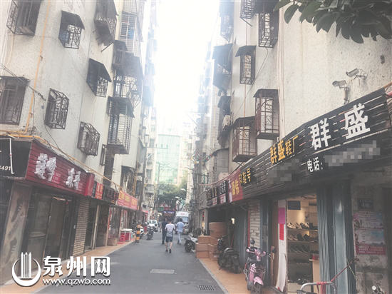 整治后，幸福街环境焕然一新。