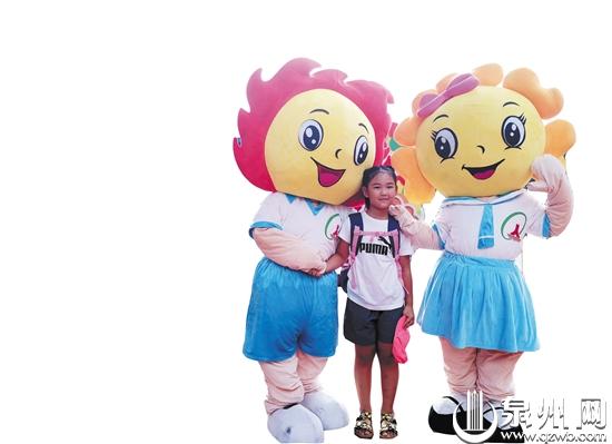 泉州市实小，萌宠迎新受欢迎。