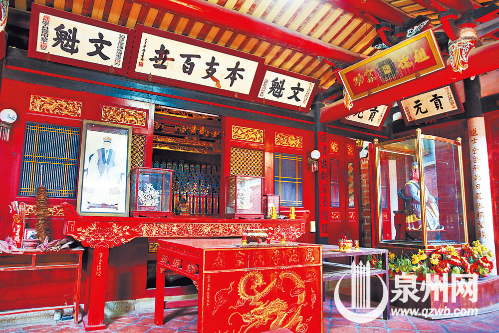 李氏重教兴文，历代明贤辈出。