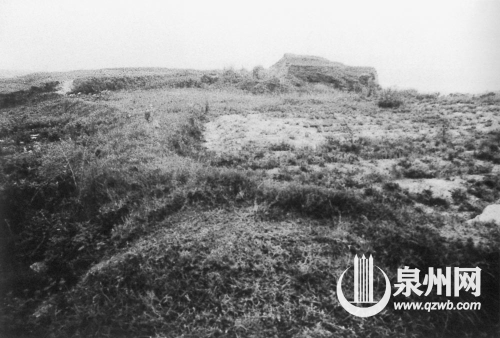 被反“清乡”游击队和群众武装包围的制高点—晋江县东石塔头印山 被反“清乡”游击队和群众武装包围的制高点—晋江县东石塔头印山