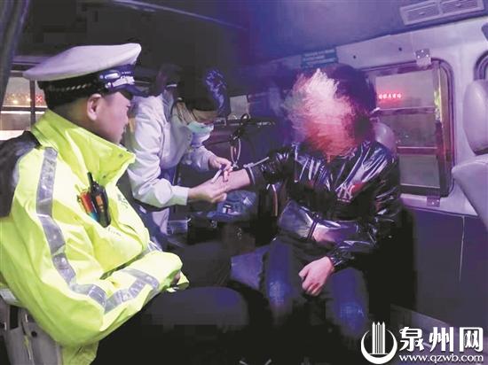 王某涉嫌醉驾将被刑拘并吊销驾驶证