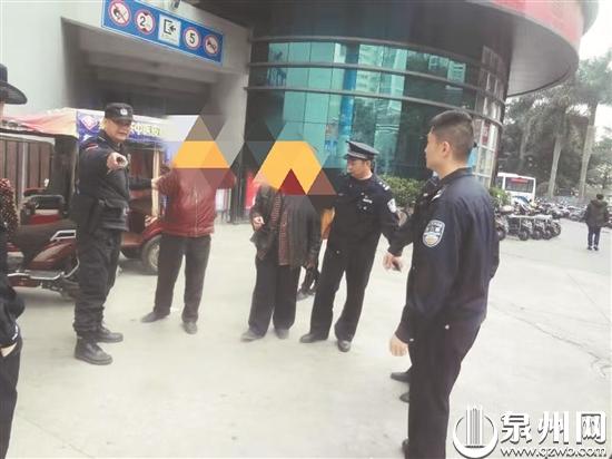 民警查获扰乱车站秩序的违法人员