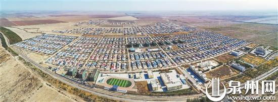 泉州援疆干部为庙尔沟乡群众援建成片的新居