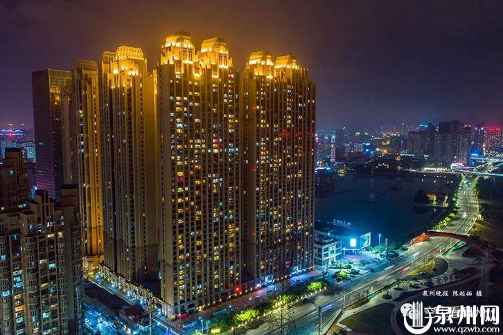 每一个小小的亮点背后,都有自己的故事。 每一个小小的亮点背后,都有自己的故事。