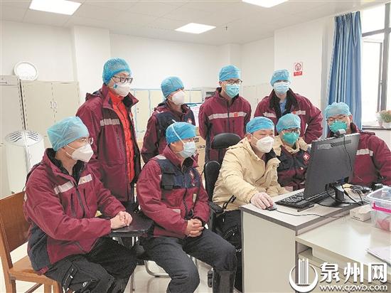 多学科协作讨论治疗方案