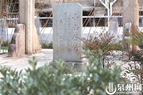 石牌坊 石牌坊