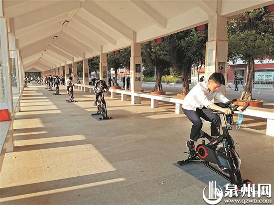 子江中学每天下午开展多姿多彩的心理活动课 （学校供图）
