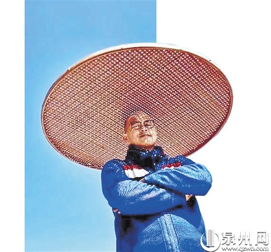 陈文令说,农村的平凡之物顶一顶,顶出一个充满诗意的春天。 陈文令说,农村的平凡之物顶一顶,顶出一个充满诗意的春天。