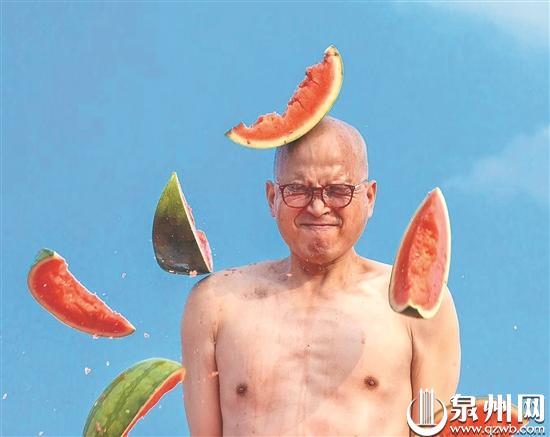 陈文令说,农村的平凡之物顶一顶,顶出一个充满诗意的春天。 陈文令说,农村的平凡之物顶一顶,顶出一个充满诗意的春天。