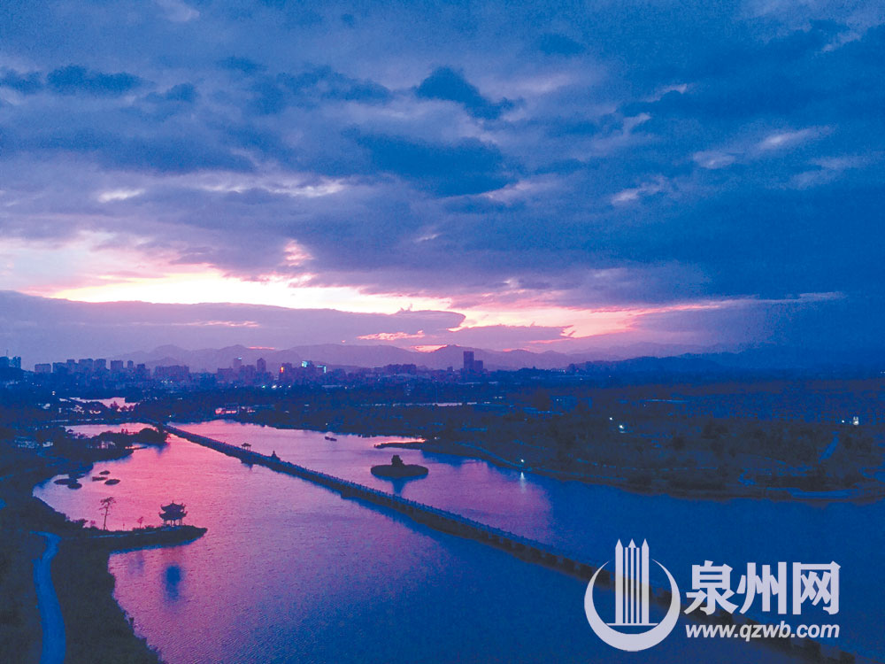 任风云变幻,我自岁月静好。 任风云变幻,我自岁月静好。