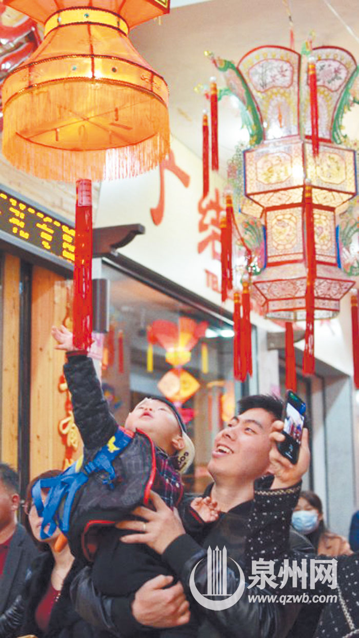 沾沾花灯的喜气 沾沾花灯的喜气