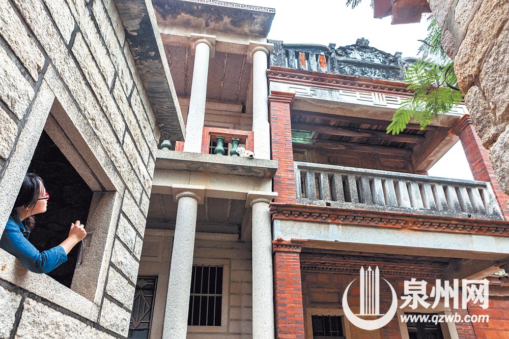 穿梭在老房子中,感受时光倒流。(辛培玲 摄) 穿梭在老房子中,感受时光倒流。(辛培玲 摄)