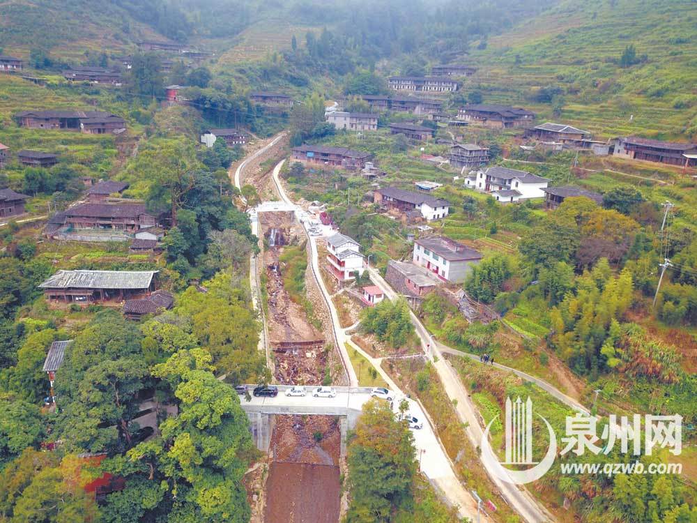 昔洪水过处 油茶又飘香 昔洪水过处 油茶又飘香