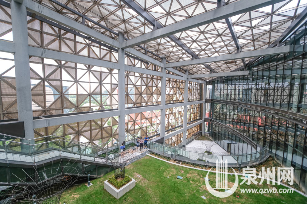 图书馆的空中花园