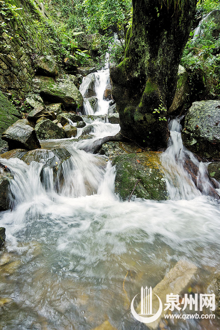 清泉石上流 清泉石上流