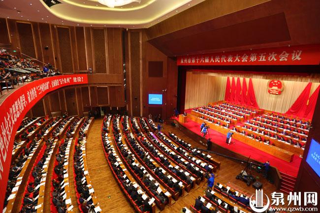 泉州市第十六届人民代表大会第五次会议召开(陈晓东 摄) 泉州市第十六届人民代表大会第五次会议召开(陈晓东 摄)