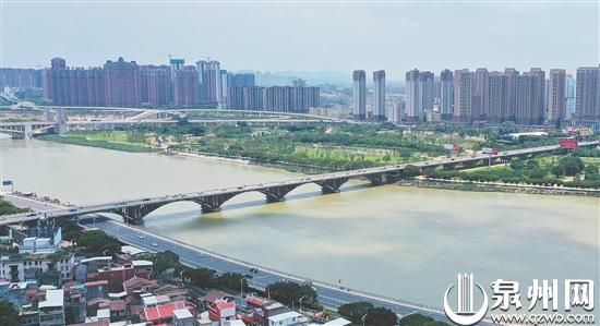 泉州大桥是泉州中心城区的交通要道