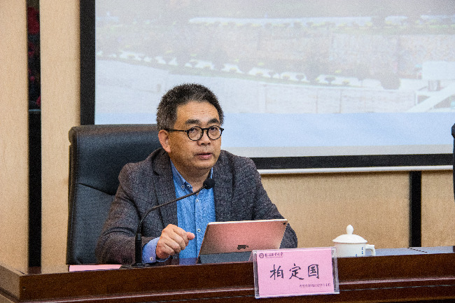 校党委书记王松柏出席见面会并代表我校致欢迎辞,对省教育厅的关心