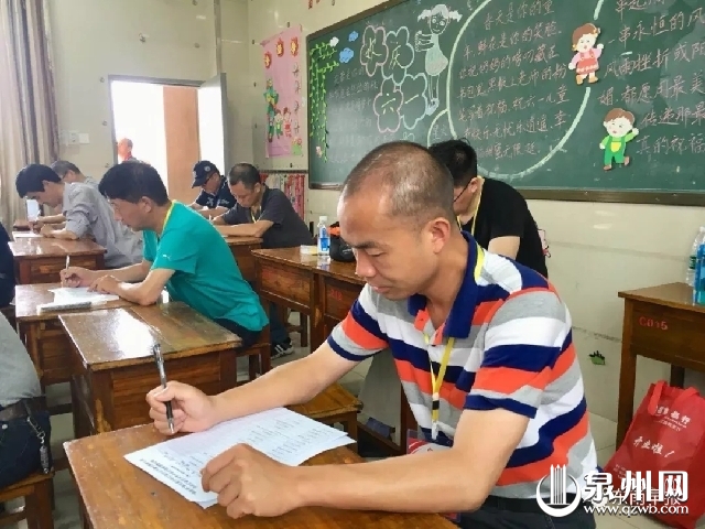 今天泉州数万人围观海上这一幕！大量高清图片刷屏……