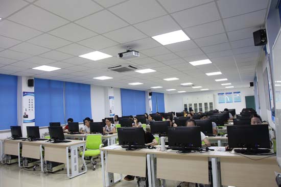 2018年全国会计专业技术中级资格考试在黎明大学顺利举行