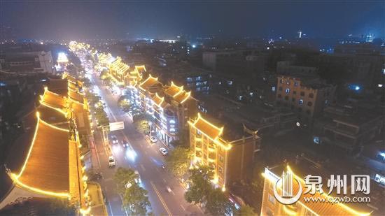 古城夜景璀璨迷人