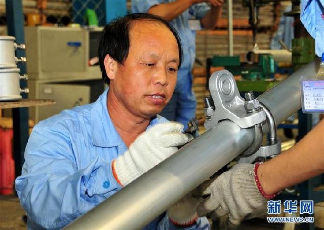 巨晓林在津秦铁路客专中心料库进行接触网预配 巨晓林在津秦铁路客专中心料库进行接触网预配